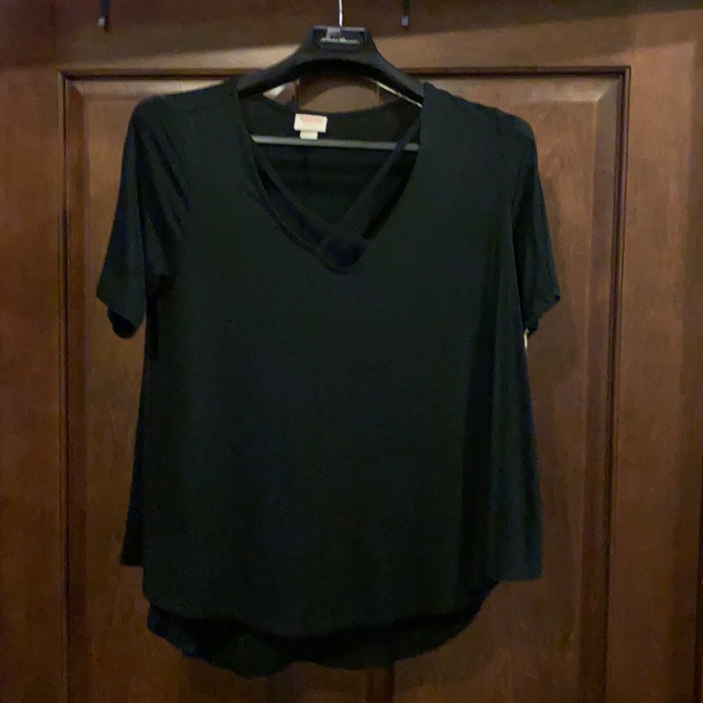 Criss-cross tunic tee